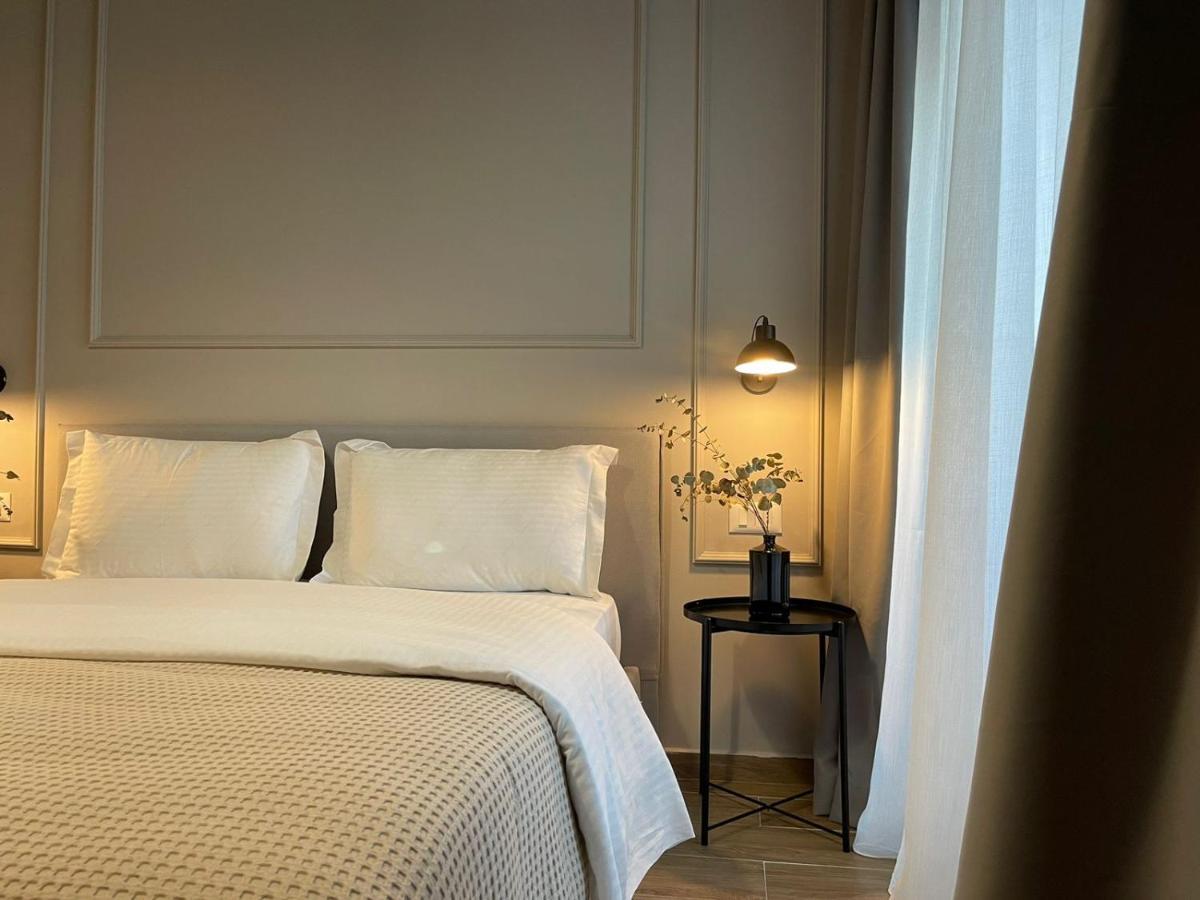 Apartment Square 21
