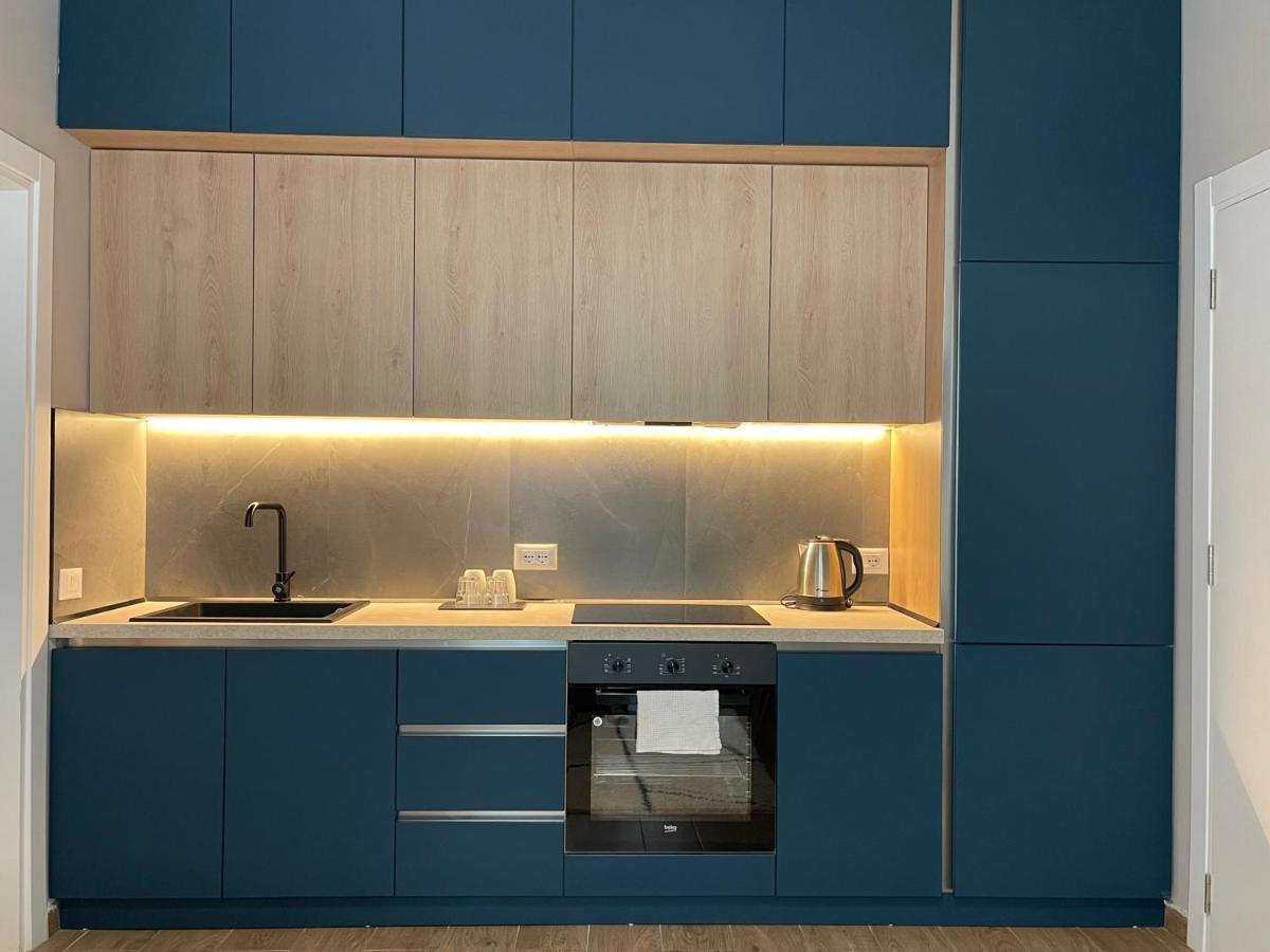 Apartment Square 21