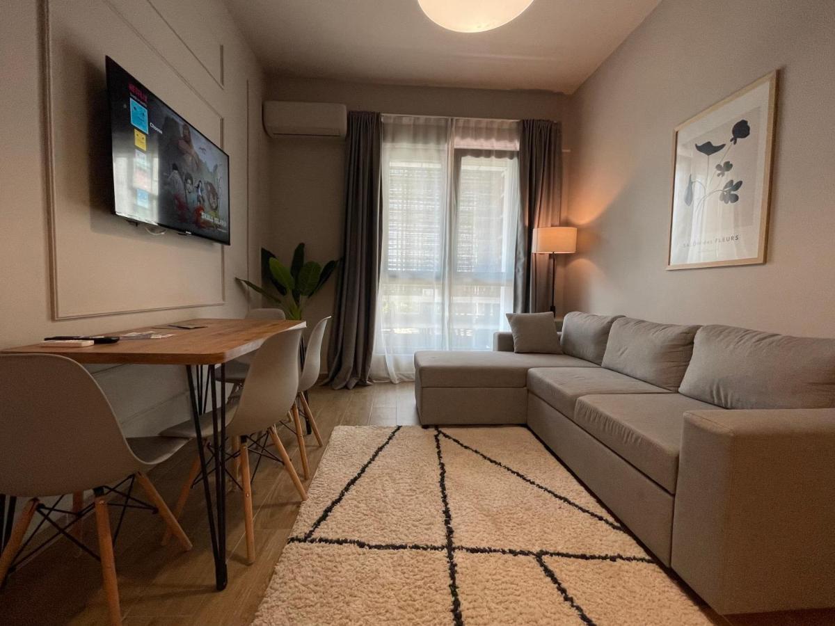 Square 21 Apartment